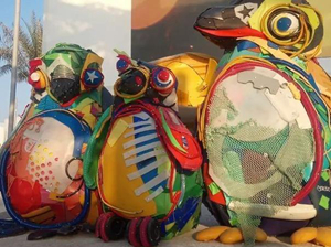 博物館雕塑：用垃圾雕塑，作品寓意深刻